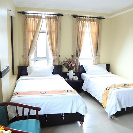 A1 Hotel Phnom Penh Exterior photo