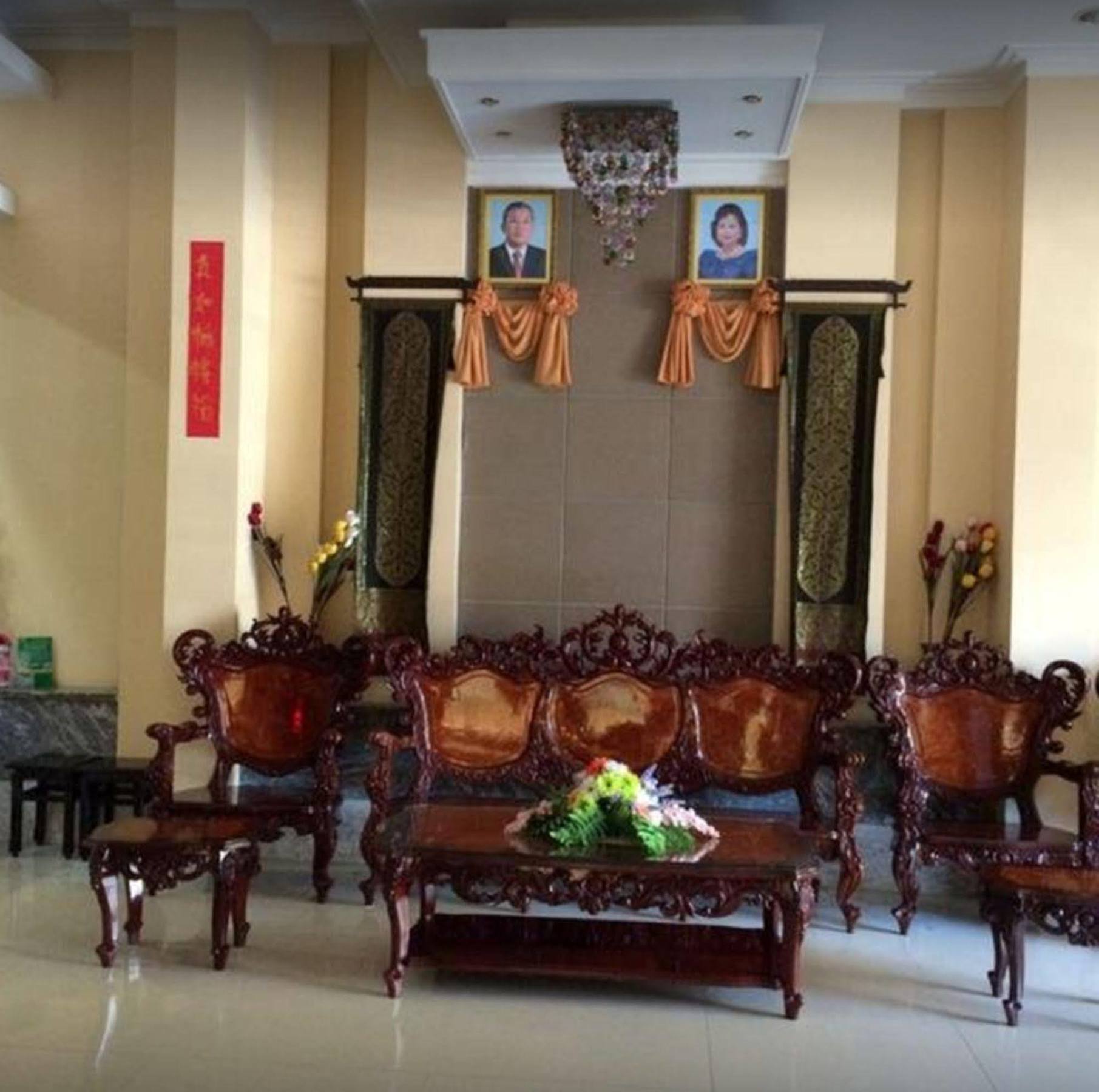 A1 Hotel Phnom Penh Exterior photo