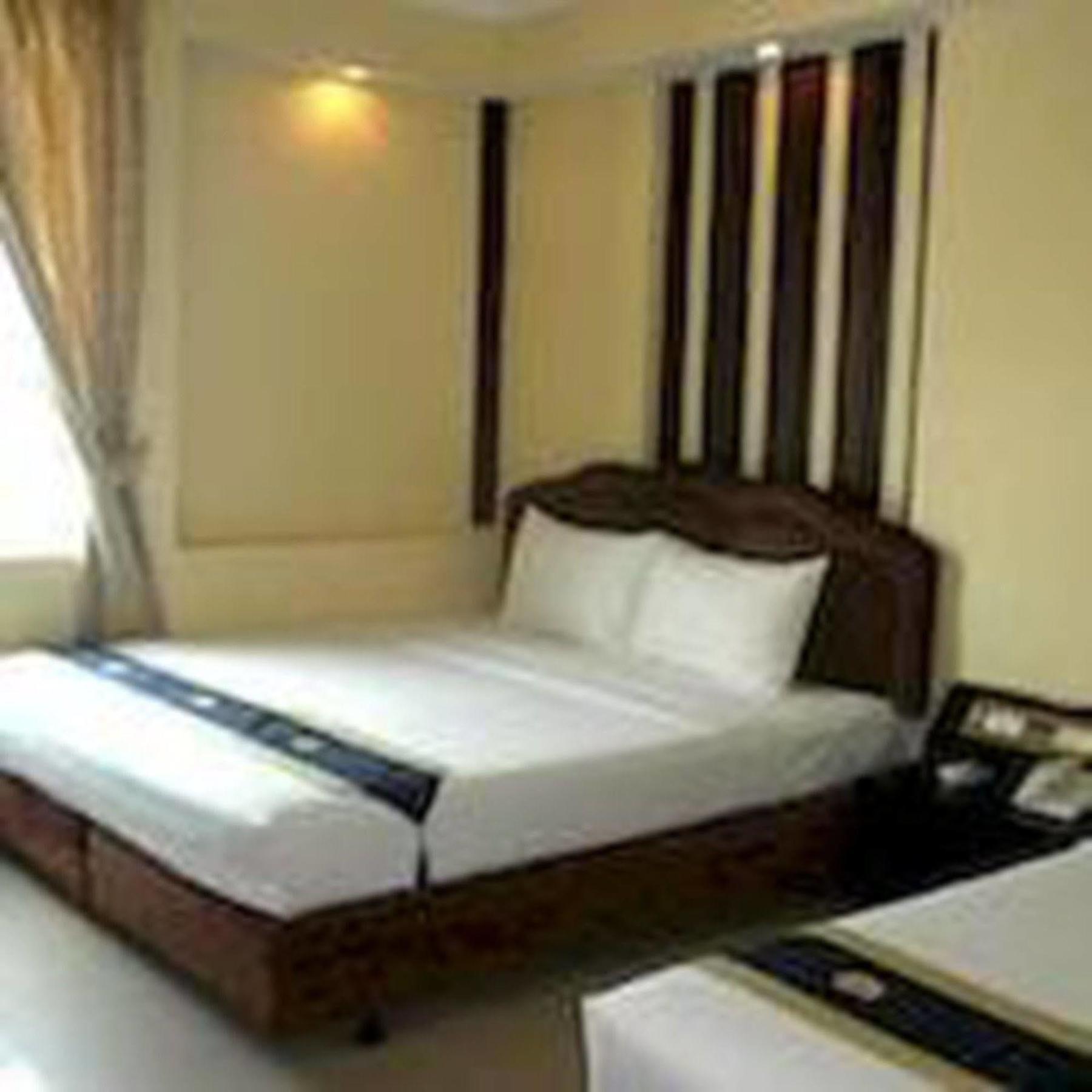 A1 Hotel Phnom Penh Exterior photo
